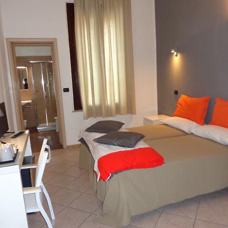 Da Battista Hotel Suzzara Buitenkant foto