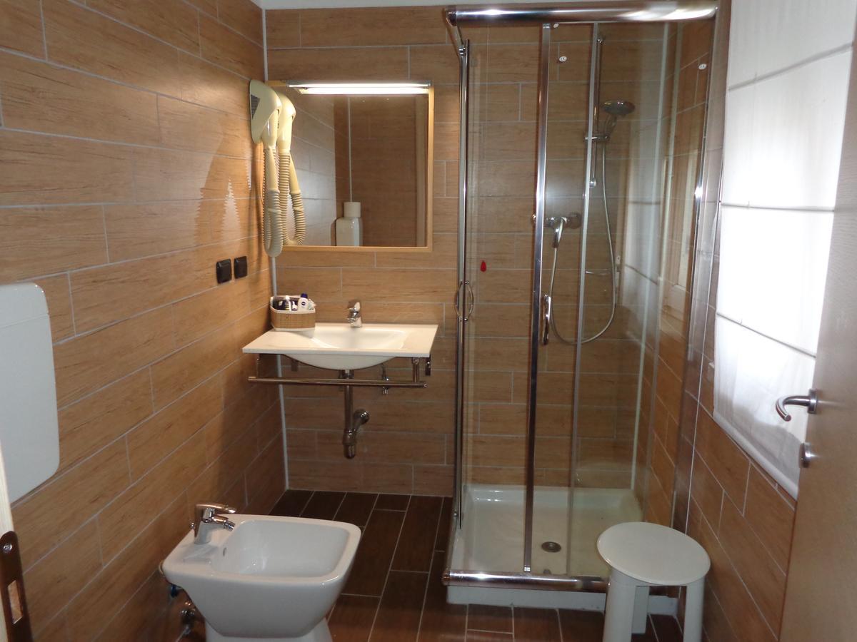 Da Battista Hotel Suzzara Buitenkant foto